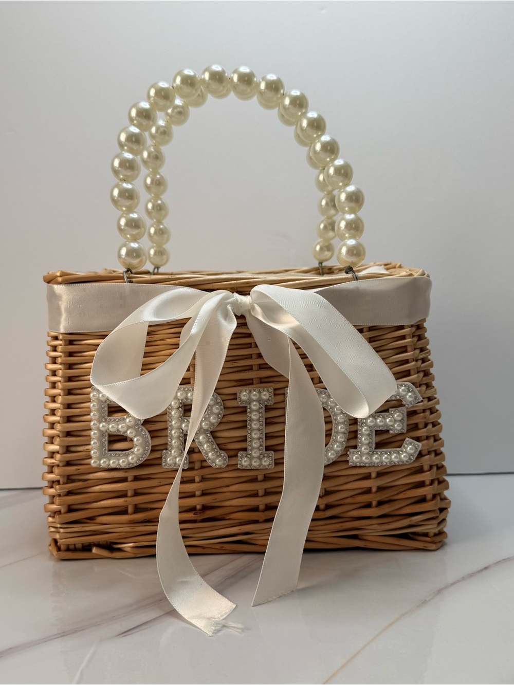 Pearl-Handle Wicker Bag in Natural and Ivory